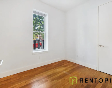 127 Lefferts Place - Photo Thumbnail 3