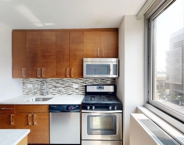 East 34th Street - Photo Thumbnail 8