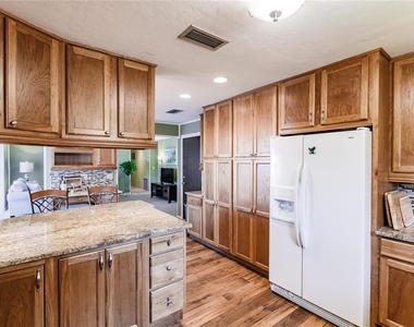 912 72nd Street Nw - Photo Thumbnail 7