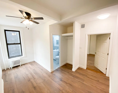 300 East 104th Street - Photo Thumbnail 8