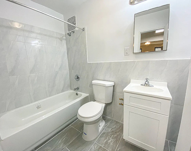 300 East 104th Street - Photo Thumbnail 10