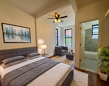300 East 104th Street - Photo Thumbnail 2