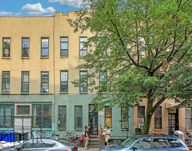 264 Himrod Street - Photo Thumbnail 12