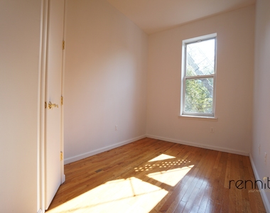 264 Himrod Street - Photo Thumbnail 6