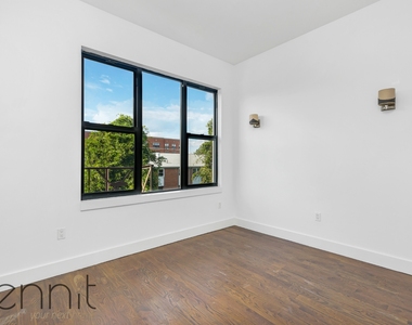 161 Harman Street - Photo Thumbnail 3