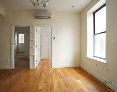 453 Franklin Avenue - Photo Thumbnail 9