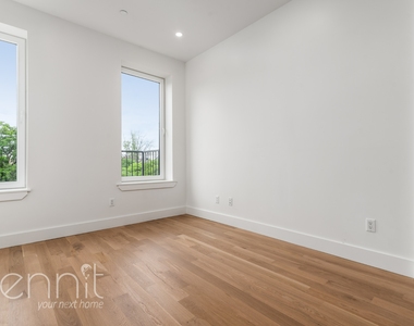 332 Myrtle Avenue - Photo Thumbnail 4