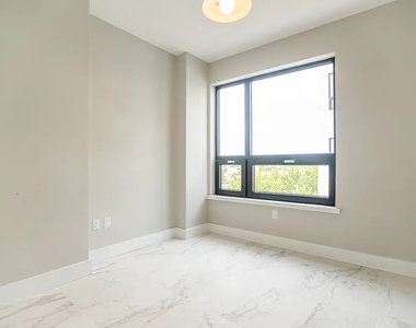 1801 Broadway - Photo Thumbnail 5