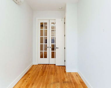 184 Suydam Street - Photo Thumbnail 6