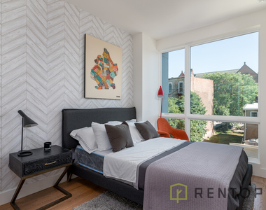 824 Lexington Avenue - Photo Thumbnail 6