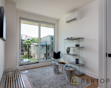 824 Lexington Avenue - Photo Thumbnail 5
