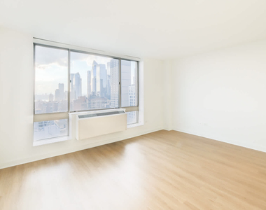 777 6th Avenue - Photo Thumbnail 30