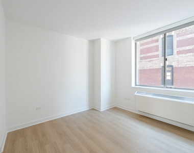 777 6th Avenue - Photo Thumbnail 7