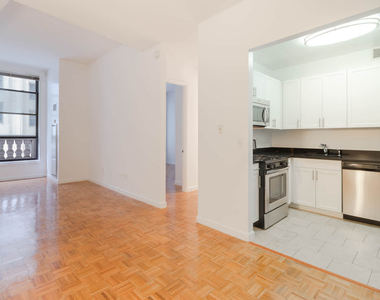 71 Broadway - Photo Thumbnail 6
