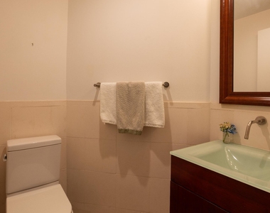 345 E 50th Street - Photo Thumbnail 7