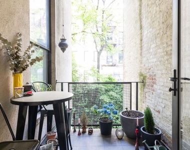 345 E 50th Street - Photo Thumbnail 3