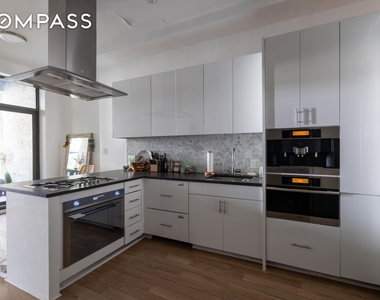 345 E 50th Street - Photo Thumbnail 1