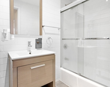 416 W 23rd Street - Photo Thumbnail 5