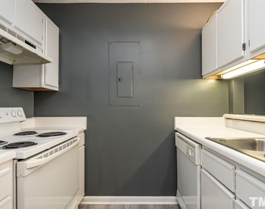 1230 University Court - Photo Thumbnail 11