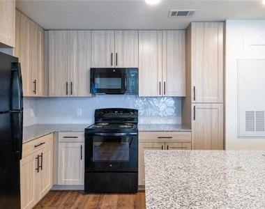 1200 W Koenig Lane Street - Photo Thumbnail 20