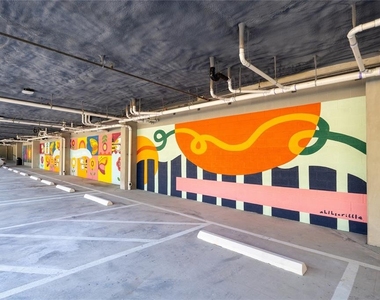 1200 W Koenig Lane Street - Photo Thumbnail 21