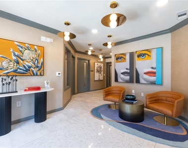 1200 W Koenig Lane Street - Photo Thumbnail 5