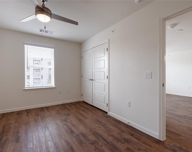 1200 W Koenig Lane Street - Photo Thumbnail 1