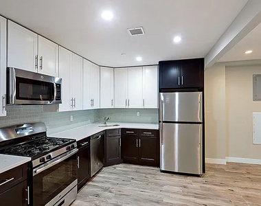 177-16 Wexford Terrace - Photo Thumbnail 1
