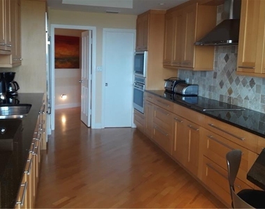 455 Longboat Club Road - Photo Thumbnail 9