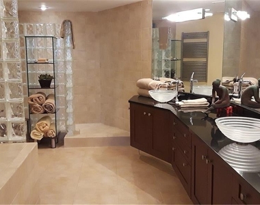 455 Longboat Club Road - Photo Thumbnail 13