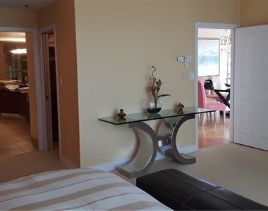 455 Longboat Club Road - Photo Thumbnail 12