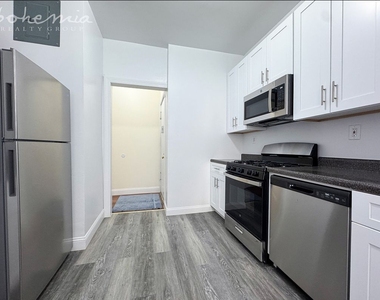 910 Riverside Drive - Photo Thumbnail 1