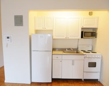 151 Lexington Avenue - Photo Thumbnail 5