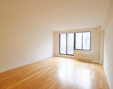 151 Lexington Avenue - Photo Thumbnail 1