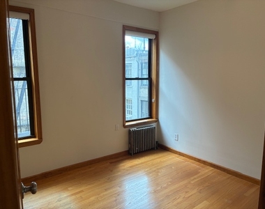 78 Bank Street - Photo Thumbnail 3