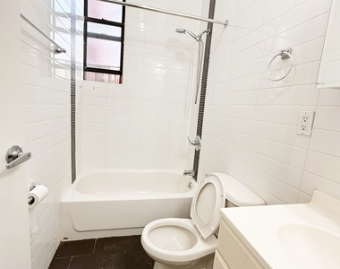 8630 23rd Avenue - Photo Thumbnail 4
