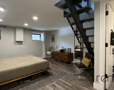 295 Montgomery Street - Photo Thumbnail 4