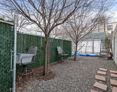 295 Montgomery Street - Photo Thumbnail 1