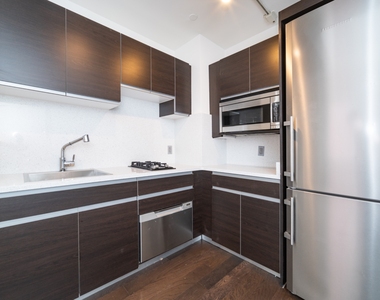 116 John Street - Photo Thumbnail 3