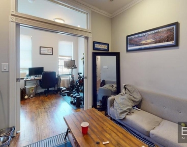 Tenth Avenue - Photo Thumbnail 1