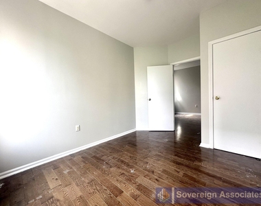 2254 5th Avenue - Photo Thumbnail 4