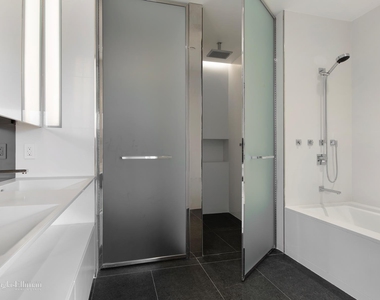 551 W 21st St - Photo Thumbnail 6