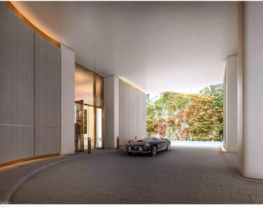 551 W 21st St - Photo Thumbnail 9