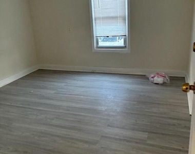 4137 Marlton Pike - Photo Thumbnail 3