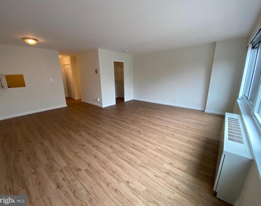 1330 New Hampshire Avenue Nw - Photo Thumbnail 4