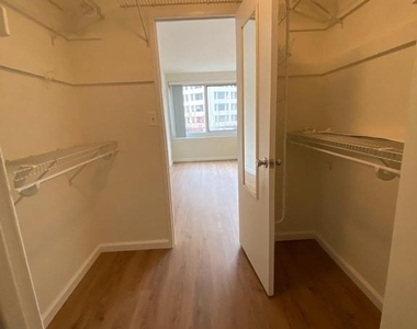 1330 New Hampshire Avenue Nw - Photo Thumbnail 9