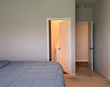 5704 Berriweather Dr - Photo Thumbnail 12