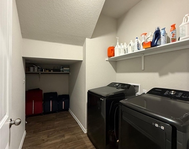 5704 Berriweather Dr - Photo Thumbnail 9
