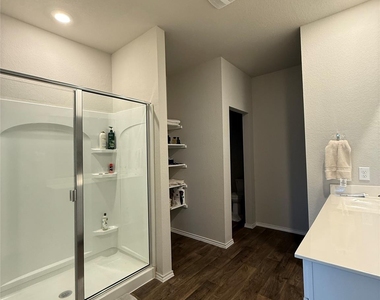 5704 Berriweather Dr - Photo Thumbnail 13