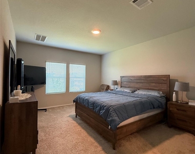 5704 Berriweather Dr - Photo Thumbnail 11